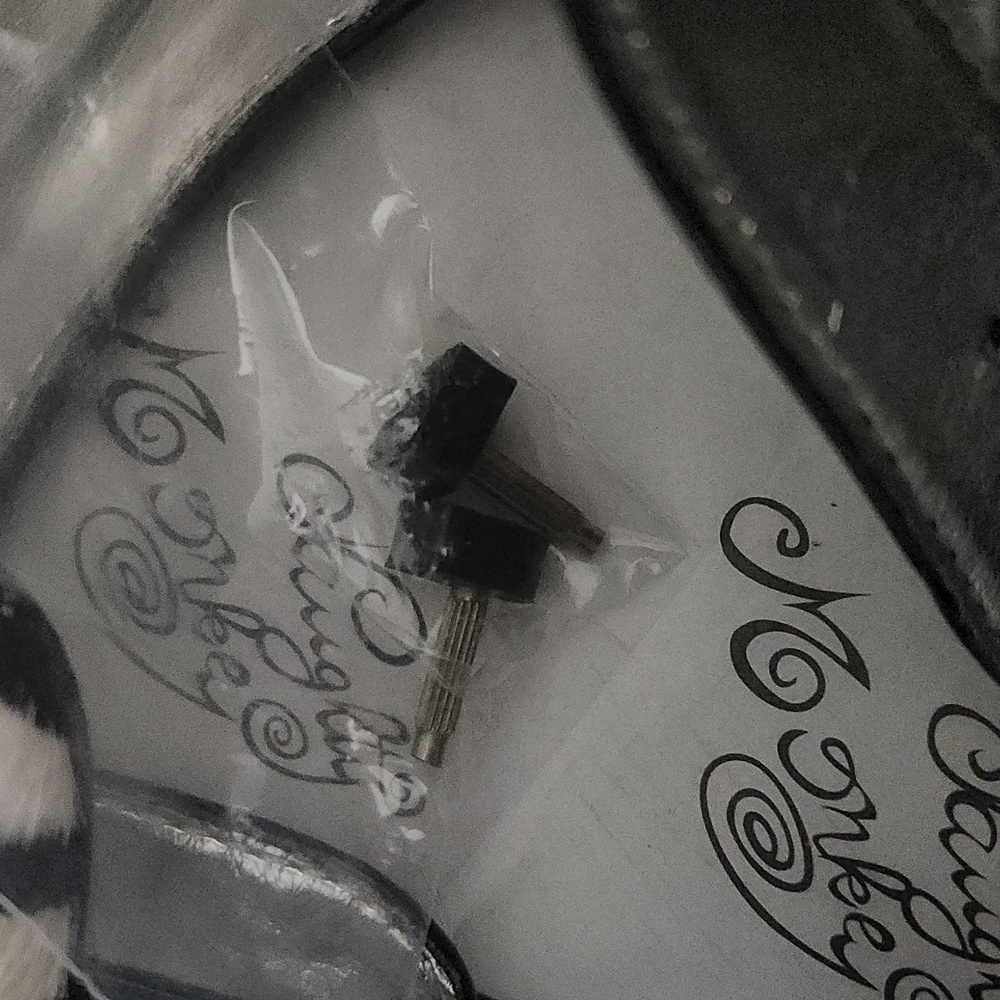 Moving - Picture 4 of 4